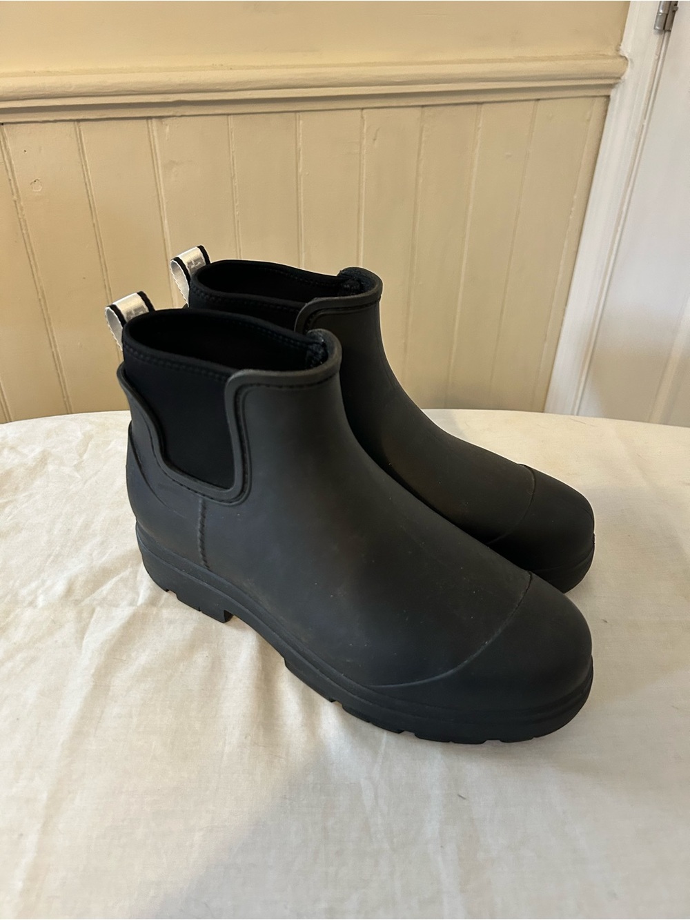 NWT UGG Droplet Waterproof Rain Boots Women’s Size 10